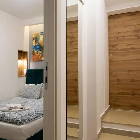 Apartment Grand Suite Belgrade Room photo